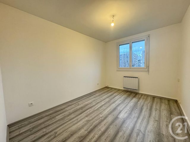Appartement F4 &agrave; louer - 4 pi&egrave;ces - 63,08 m2 - Venissieux - 69 - RHONE-ALPES