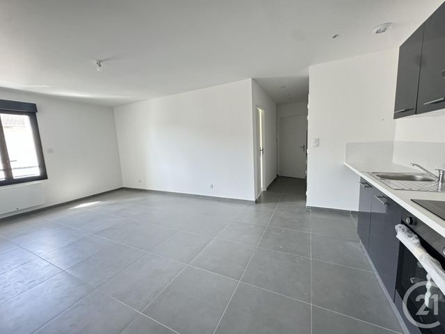 Appartement T2 &agrave; louer - 2 pi&egrave;ces - 42,10 m2 - St Fons - 69 - RHONE-ALPES