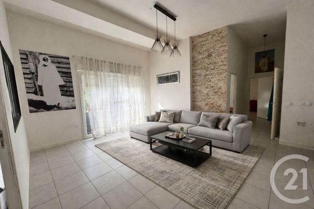 Appartement &agrave; vendre - 4 pi&egrave;ces - 84 m2 - St Fons - 69 - RHONE-ALPES