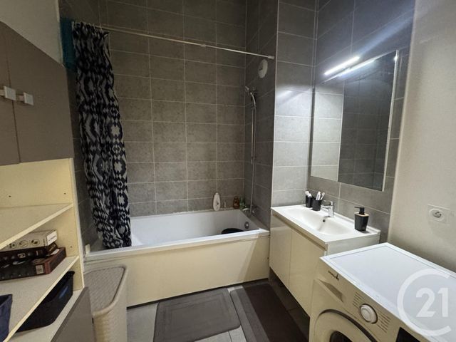 Appartement &agrave; vendre - 4 pi&egrave;ces - 84 m2 - St Fons - 69 - RHONE-ALPES