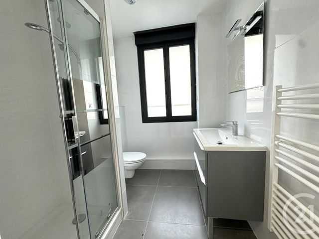 Appartement T2 &agrave; louer - 2 pi&egrave;ces - 37,80 m2 - St Fons - 69 - RHONE-ALPES