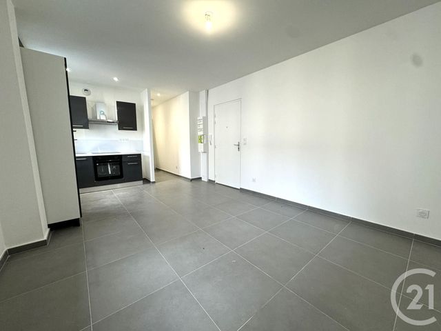 Appartement T2 &agrave; louer - 2 pi&egrave;ces - 37,80 m2 - St Fons - 69 - RHONE-ALPES