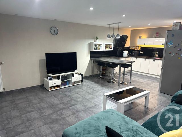 Appartement F5 &agrave; louer - 5 pi&egrave;ces - 93,17 m2 - St Fons - 69 - RHONE-ALPES