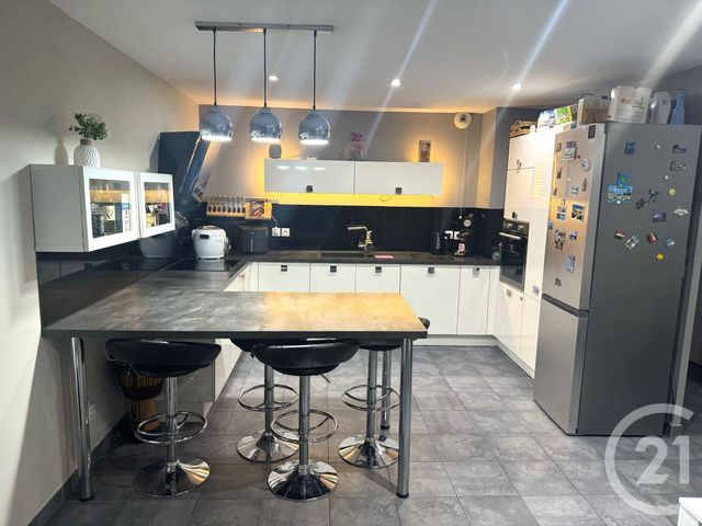 Appartement F5 &agrave; louer - 5 pi&egrave;ces - 93,17 m2 - St Fons - 69 - RHONE-ALPES