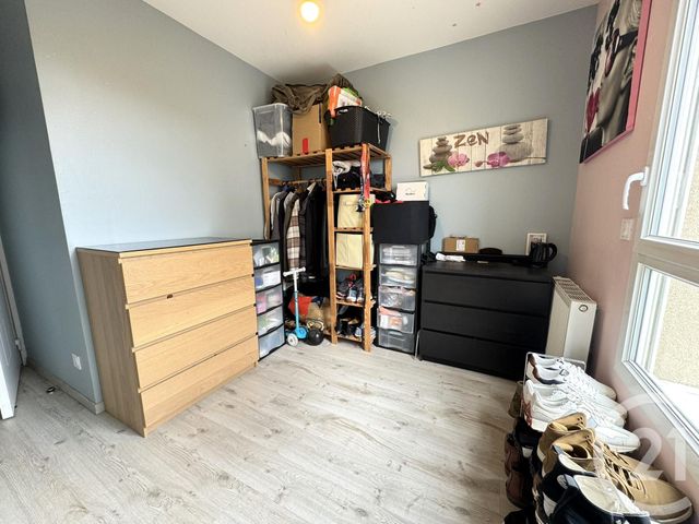 Appartement F5 &agrave; louer - 5 pi&egrave;ces - 93,17 m2 - St Fons - 69 - RHONE-ALPES