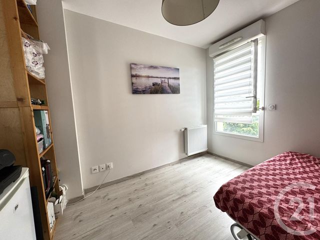 Appartement F5 &agrave; louer - 5 pi&egrave;ces - 93,17 m2 - St Fons - 69 - RHONE-ALPES