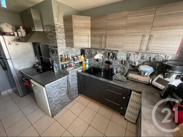 Appartement F5 &agrave; vendre - 5 pi&egrave;ces - 95 m2 - Venissieux - 69 - RHONE-ALPES