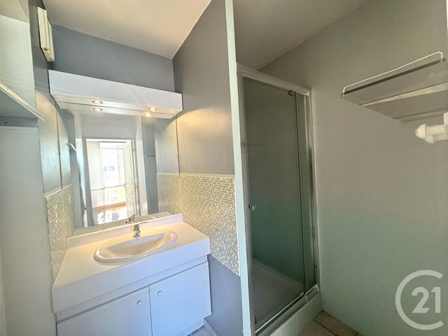 Appartement F2 &agrave; louer - 2 pi&egrave;ces - 44,26 m2 - St Fons - 69 - RHONE-ALPES