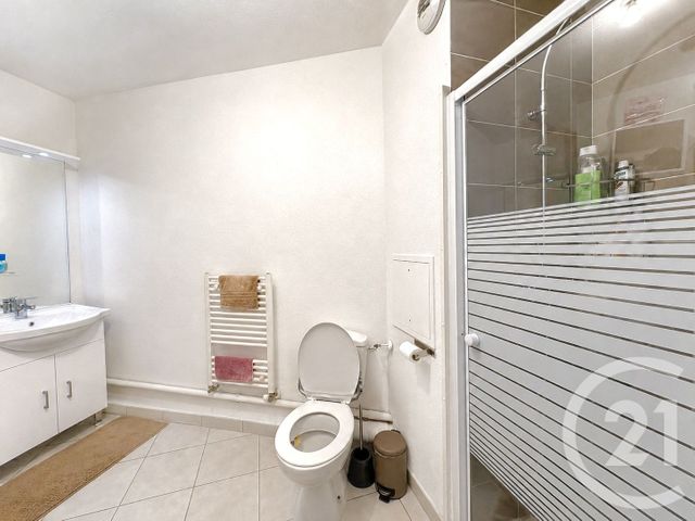 Appartement T3 &agrave; vendre - 3 pi&egrave;ces - 63 m2 - Venissieux - 69 - RHONE-ALPES