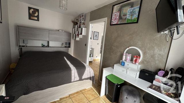 Appartement T4 &agrave; vendre - 4 pi&egrave;ces - 77 m2 - St Fons - 69 - RHONE-ALPES