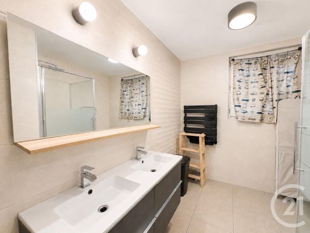 Appartement T3 &agrave; vendre - 3 pi&egrave;ces - 77,87 m2 - Venissieux - 69 - RHONE-ALPES