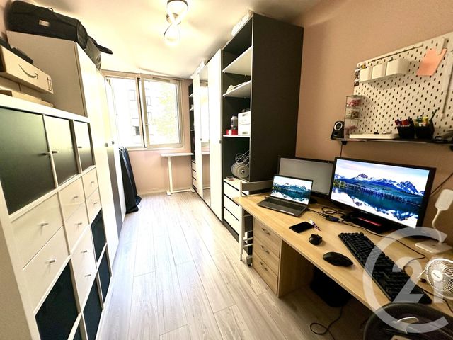 Appartement T4 &agrave; louer - 4 pi&egrave;ces - 90 m2 - Venissieux - 69 - RHONE-ALPES