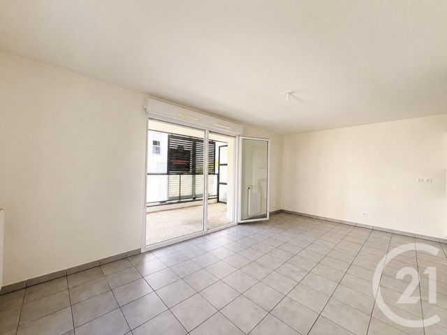 Appartement T3 &agrave; vendre - 3 pi&egrave;ces - 62 m2 - Venissieux - 69 - RHONE-ALPES