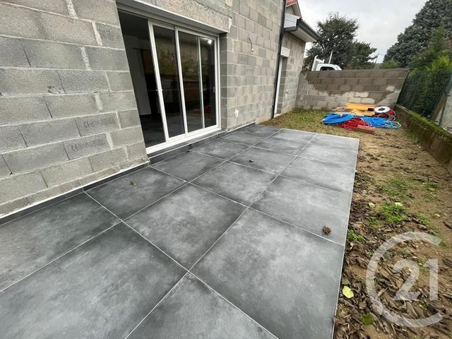 Maison &agrave; louer - 5 pi&egrave;ces - 107,84 m2 - Le Peage De Roussillon - 38 - RHONE-ALPES