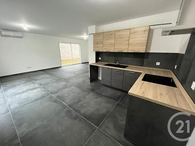 Maison &agrave; louer - 5 pi&egrave;ces - 107,84 m2 - Le Peage De Roussillon - 38 - RHONE-ALPES