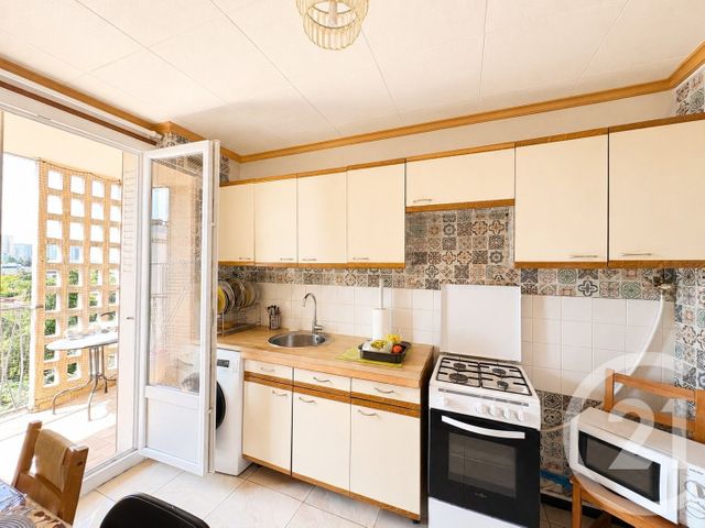 Appartement T3 &agrave; vendre - 3 pi&egrave;ces - 57,05 m2 - St Fons - 69 - RHONE-ALPES