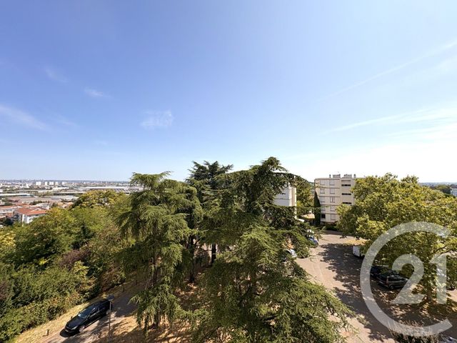 Appartement T3 &agrave; vendre - 3 pi&egrave;ces - 57,05 m2 - St Fons - 69 - RHONE-ALPES