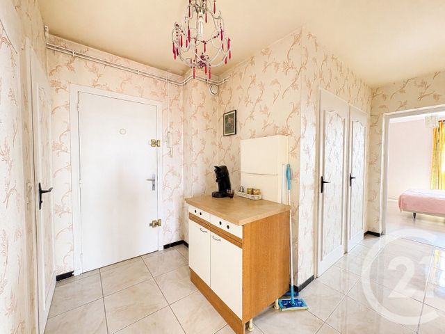 Appartement T3 &agrave; vendre - 3 pi&egrave;ces - 57,05 m2 - St Fons - 69 - RHONE-ALPES