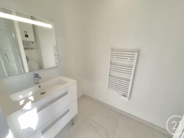 Appartement T2 &agrave; louer - 2 pi&egrave;ces - 35 m2 - St Fons - 69 - RHONE-ALPES