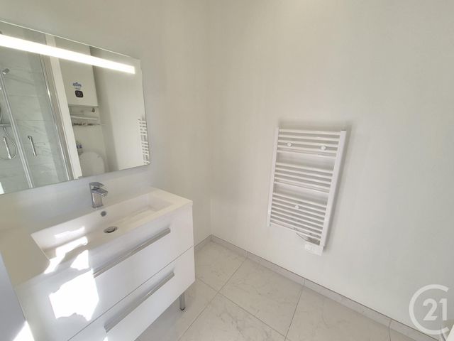 Appartement T2 &agrave; louer - 2 pi&egrave;ces - 35 m2 - St Fons - 69 - RHONE-ALPES