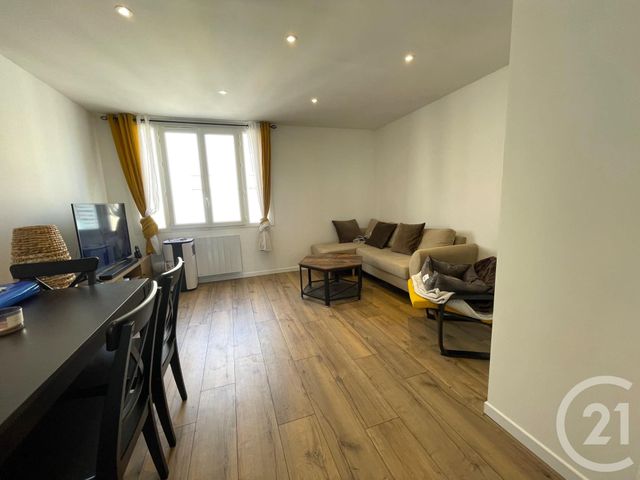 Appartement T3 &agrave; louer - 3 pi&egrave;ces - 53,02 m2 - St Fons - 69 - RHONE-ALPES