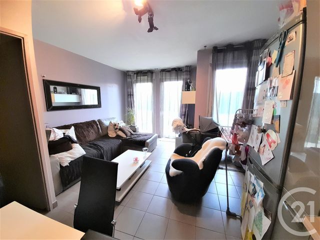 Appartement F2 &agrave; louer - 2 pi&egrave;ces - 42,42 m2 - St Fons - 69 - RHONE-ALPES