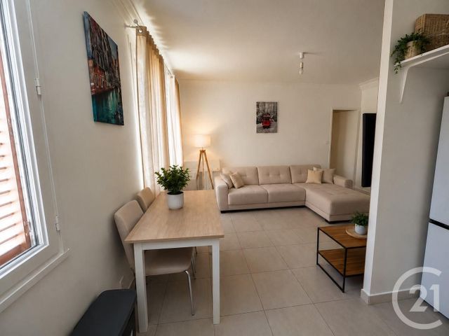 Appartement T2 &agrave; louer - 2 pi&egrave;ces - 48,55 m2 - St Fons - 69 - RHONE-ALPES