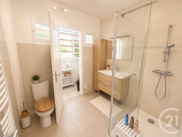 Appartement T2 &agrave; louer - 2 pi&egrave;ces - 48,55 m2 - St Fons - 69 - RHONE-ALPES