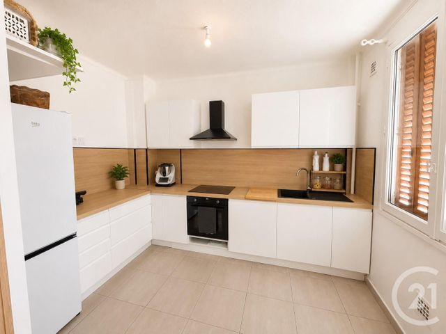 Appartement T2 &agrave; louer - 2 pi&egrave;ces - 48,55 m2 - St Fons - 69 - RHONE-ALPES