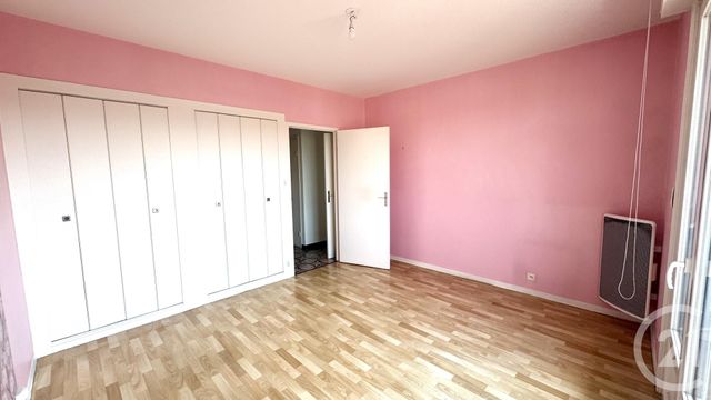 Appartement T3 &agrave; louer - 3 pi&egrave;ces - 75,13 m2 - St Fons - 69 - RHONE-ALPES
