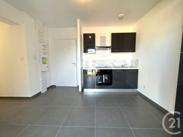 Appartement T2 &agrave; louer - 2 pi&egrave;ces - 28,30 m2 - St Fons - 69 - RHONE-ALPES