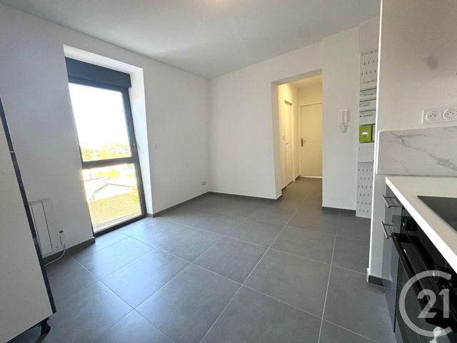 Appartement T2 &agrave; louer - 2 pi&egrave;ces - 28,30 m2 - St Fons - 69 - RHONE-ALPES