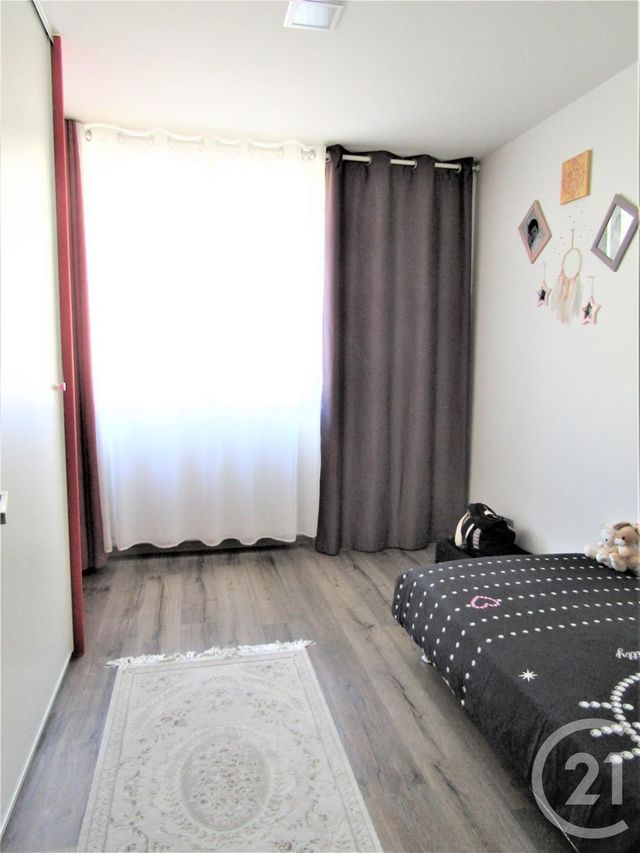 Appartement T5 &agrave; vendre - 5 pi&egrave;ces - 99,70 m2 - St Fons - 69 - RHONE-ALPES