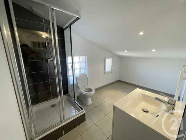 Appartement T4 &agrave; louer - 4 pi&egrave;ces - 65,62 m2 - Irigny - 69 - RHONE-ALPES