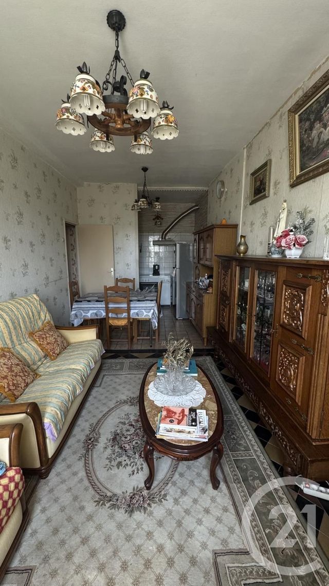 Appartement T3 &agrave; vendre - 3 pi&egrave;ces - 53,80 m2 - St Fons - 69 - RHONE-ALPES
