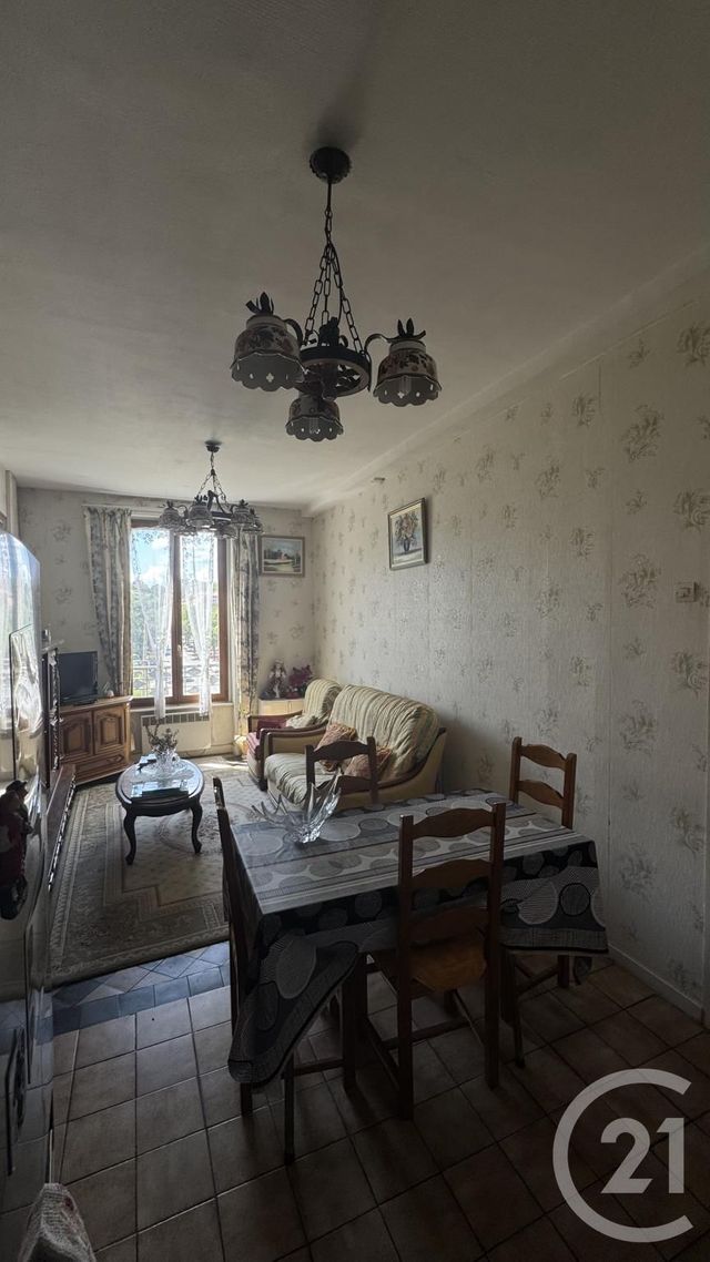 Appartement T3 &agrave; vendre - 3 pi&egrave;ces - 53,80 m2 - St Fons - 69 - RHONE-ALPES