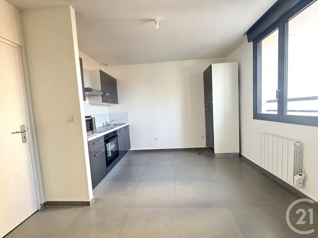 Appartement 2 pièces 29 m² · à Saint-Fons · 28,5 m² · 627 €/mois