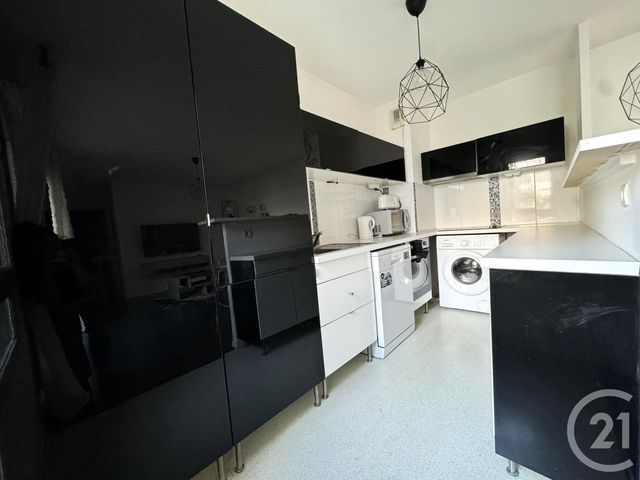 Appartement T2 &agrave; louer - 2 pi&egrave;ces - 45,47 m2 - St Fons - 69 - RHONE-ALPES