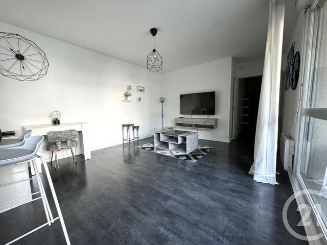 Appartement T2 &agrave; louer - 2 pi&egrave;ces - 45,47 m2 - St Fons - 69 - RHONE-ALPES