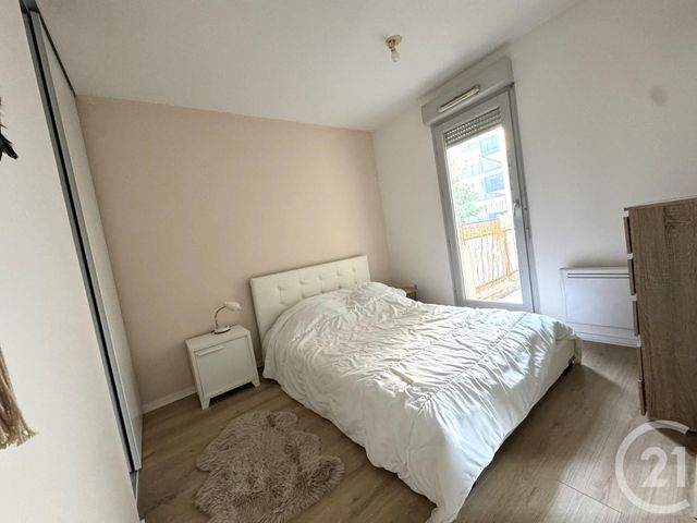 Appartement T2 &agrave; louer - 2 pi&egrave;ces - 45,47 m2 - St Fons - 69 - RHONE-ALPES