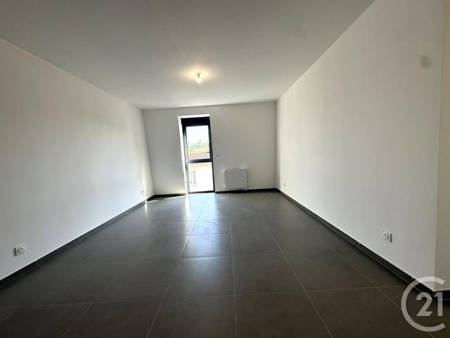 Appartement T2 &agrave; louer - 2 pi&egrave;ces - 43,40 m2 - St Fons - 69 - RHONE-ALPES