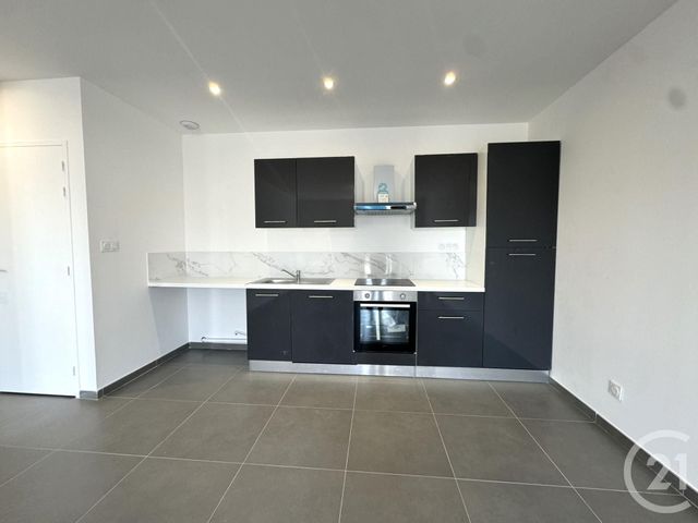 Appartement T2 &agrave; louer - 2 pi&egrave;ces - 43,40 m2 - St Fons - 69 - RHONE-ALPES