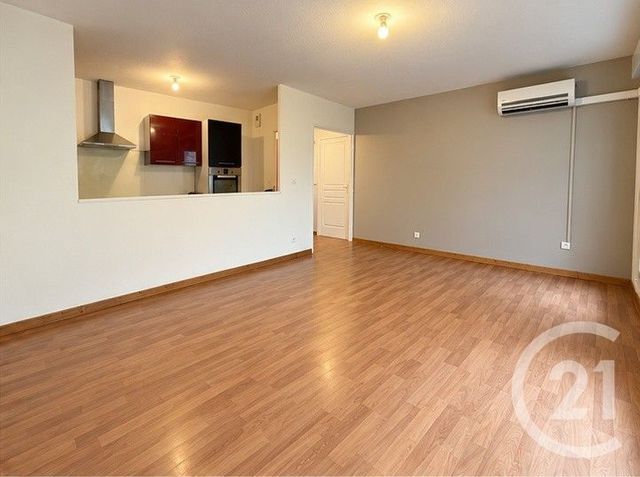 Appartement T3 &agrave; louer - 3 pi&egrave;ces - 55,19 m2 - St Fons - 69 - RHONE-ALPES