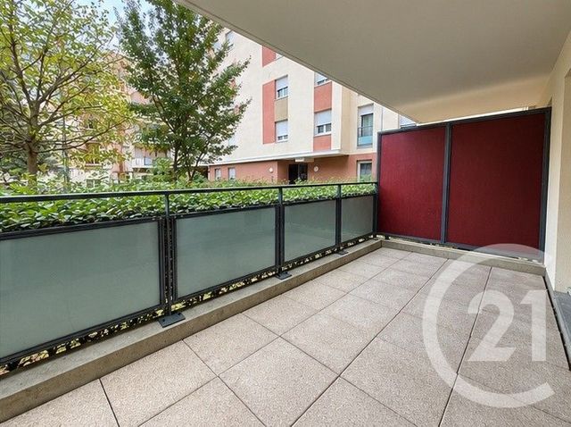 Appartement T3 &agrave; louer - 3 pi&egrave;ces - 55,19 m2 - St Fons - 69 - RHONE-ALPES