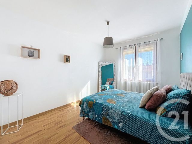 Appartement T4 à vendre - 4 pièces - 98 m2 - Beziers - 34 - LANGUEDOC-ROUSSILLON
