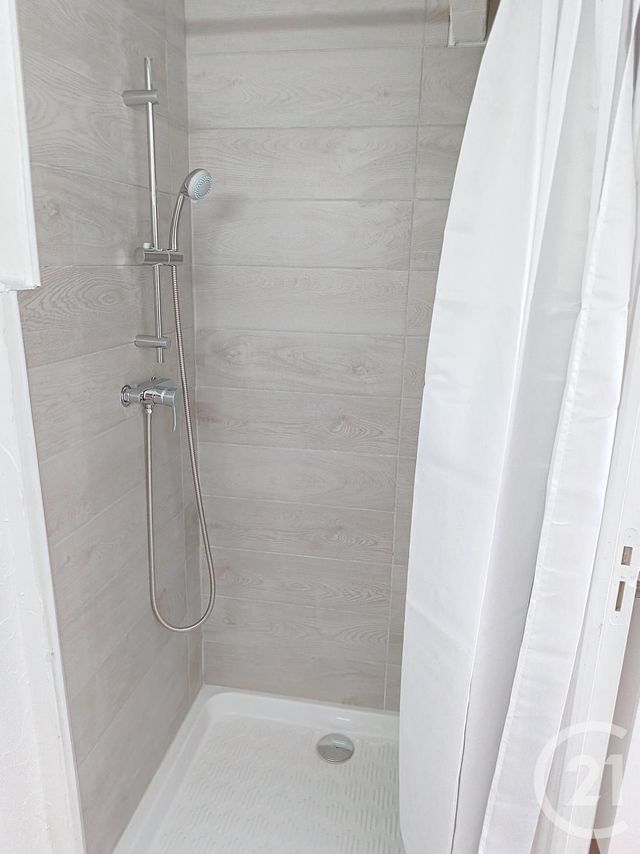 Appartement F1 &agrave; louer - 1 pi&egrave;ce - 22 m2 - Beziers - 34 - LANGUEDOC-ROUSSILLON