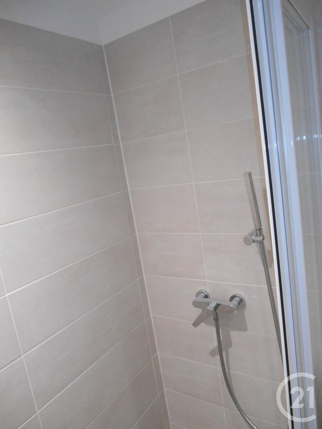 Appartement F4 &agrave; louer - 4 pi&egrave;ces - 65 m2 - Beziers - 34 - LANGUEDOC-ROUSSILLON