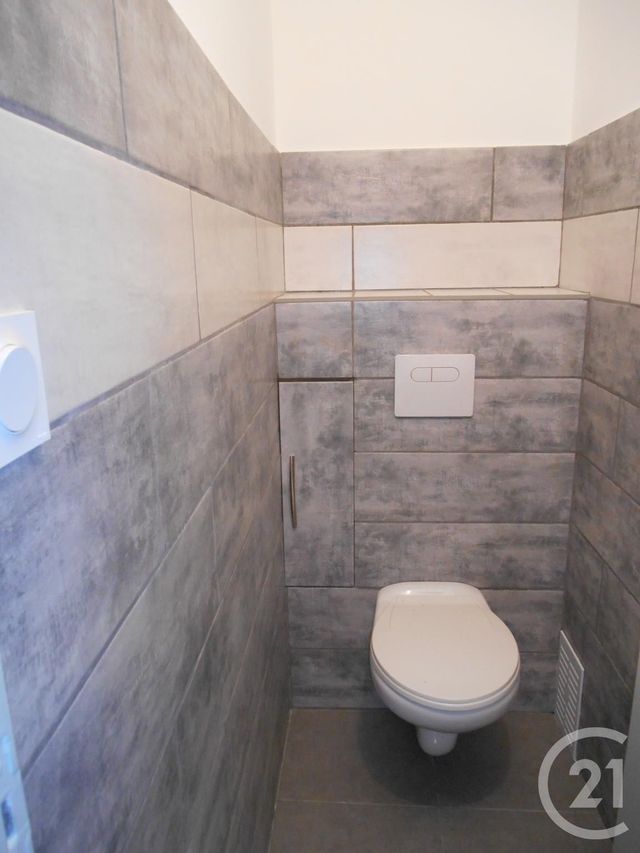 Appartement F4 &agrave; louer - 4 pi&egrave;ces - 65 m2 - Beziers - 34 - LANGUEDOC-ROUSSILLON