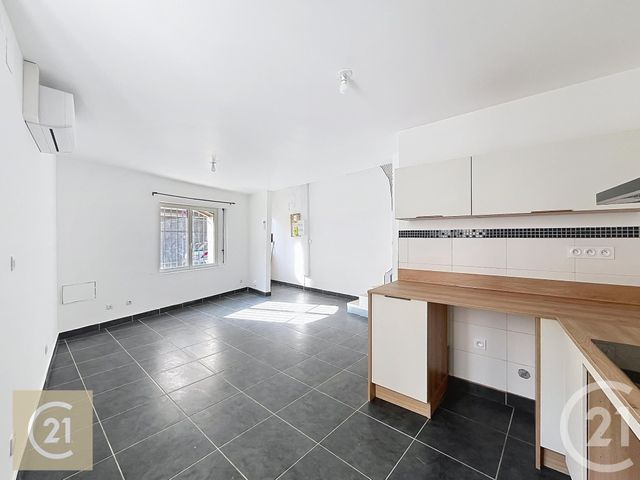 Maison &agrave; louer - 3 pi&egrave;ces - 63 m2 - Beziers - 34 - LANGUEDOC-ROUSSILLON