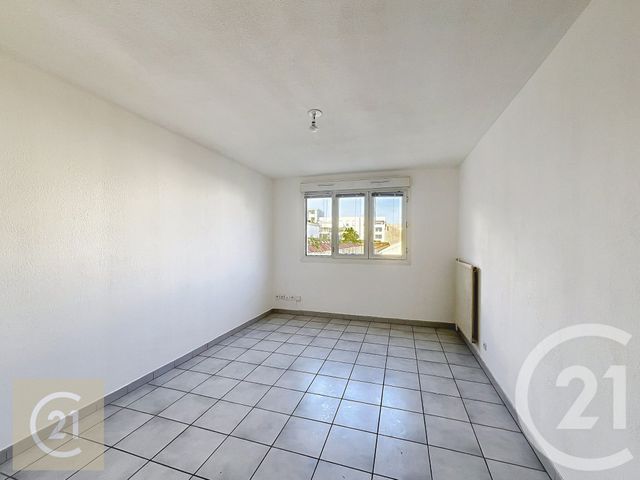 Appartement F2 &agrave; louer - 2 pi&egrave;ces - 36,56 m2 - Beziers - 34 - LANGUEDOC-ROUSSILLON